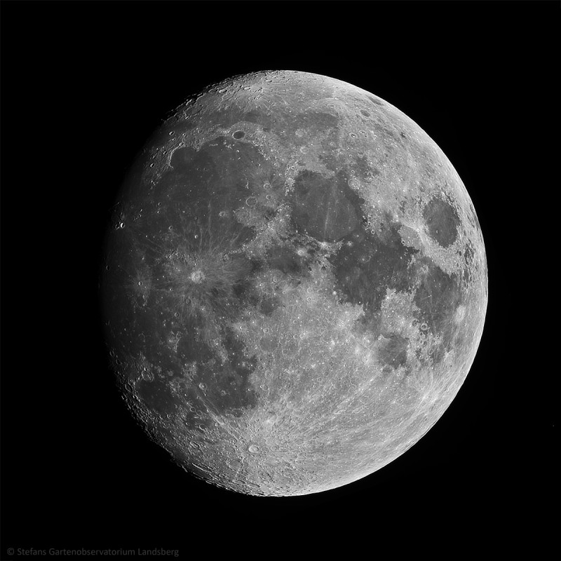 11. Februar 2014 zunehmender Mond bei 85%