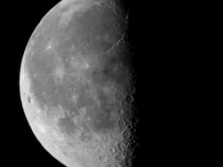 04. März 2013: abnehmender Mond bei 58,4 %