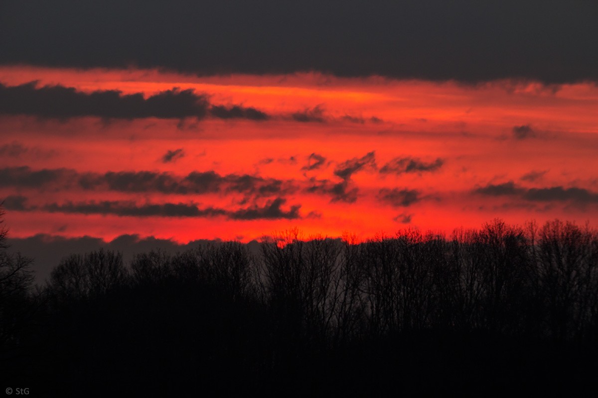 13. April 2015: Sonnenaufgang über Kaufering