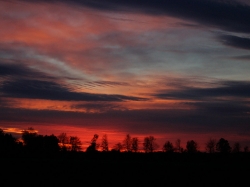 Sonnenuntergang über St. Ottilien