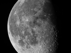 28. Juli 2013 Mond bei 65% abnehmend