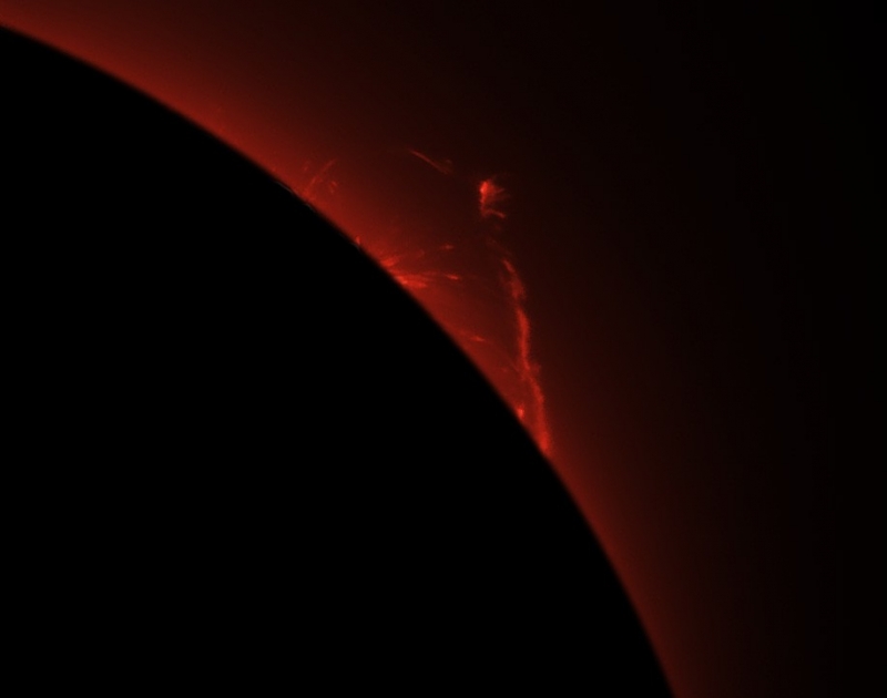 24. April 2015: Protuberanz