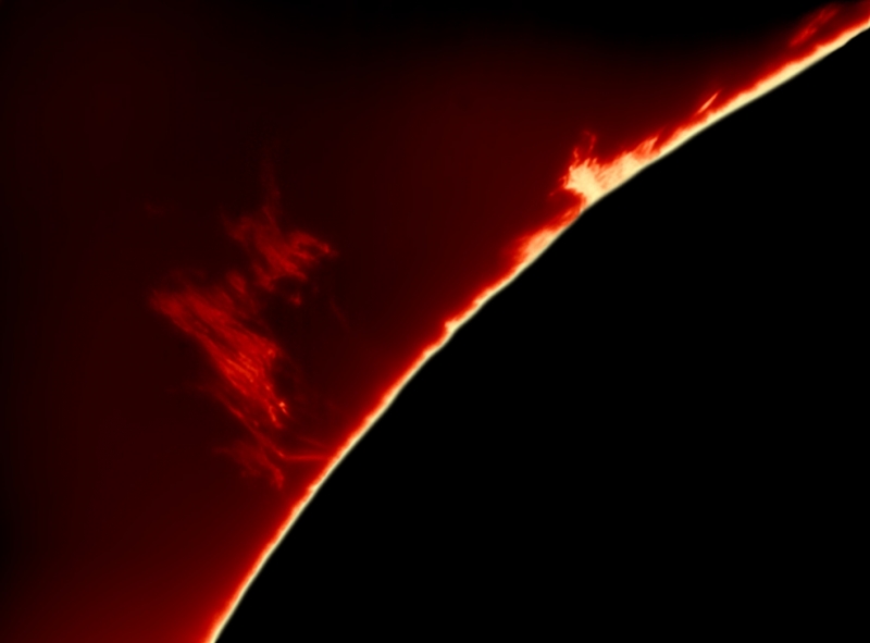 14. April 2013: Protuberanzen in H-Alpha
