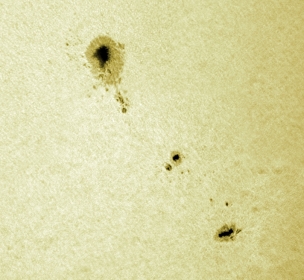 31. Juli 2012 Sonnenfleck AR1532 (enhanced)